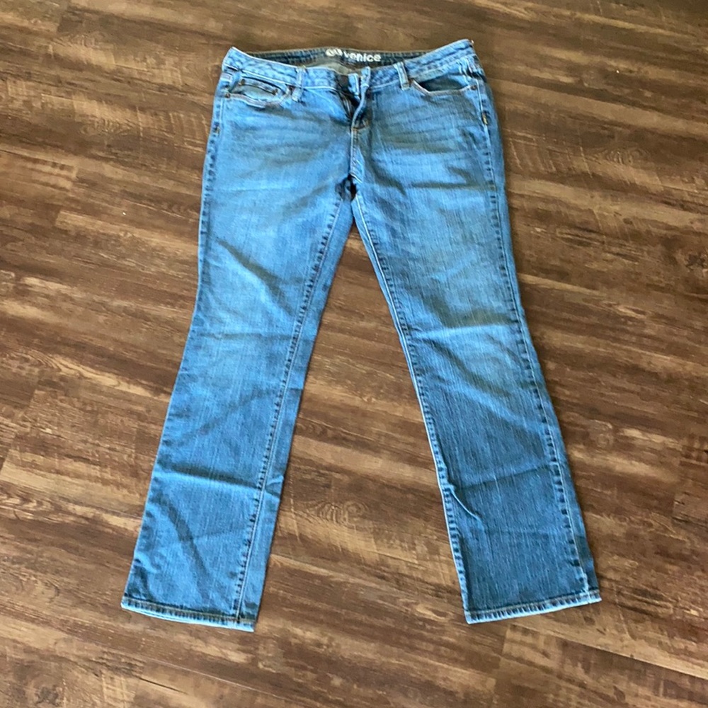 Juniors skinny jeans